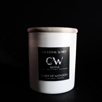 Motia soybees scented candle